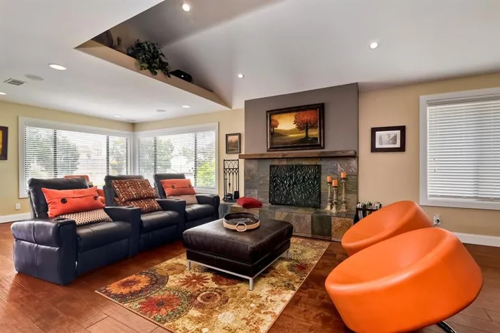 7065 El Fuerte Street, Carlsbad, California 92009