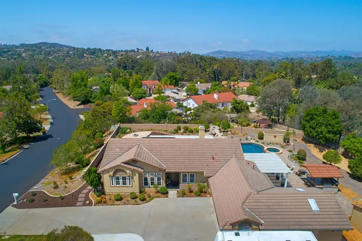 14328 Trailwind Road, Poway, California 92064