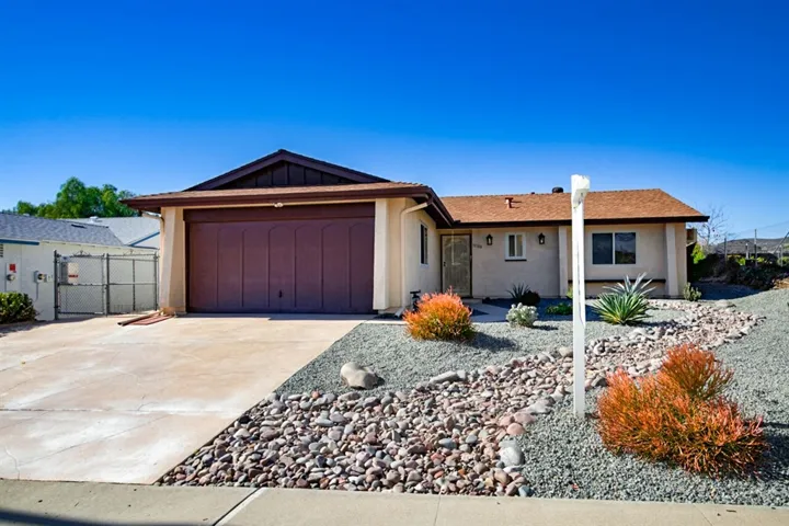 10108 Montura Ave, Santee, California 92071