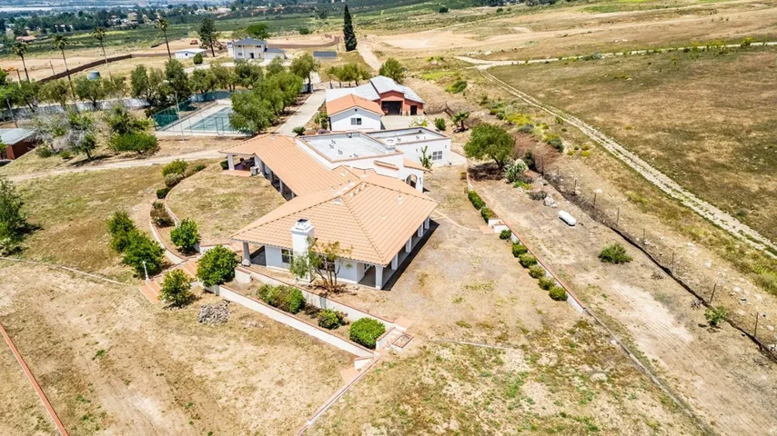 7077 N Magnolia Ave, San Bernardino, California 92407
