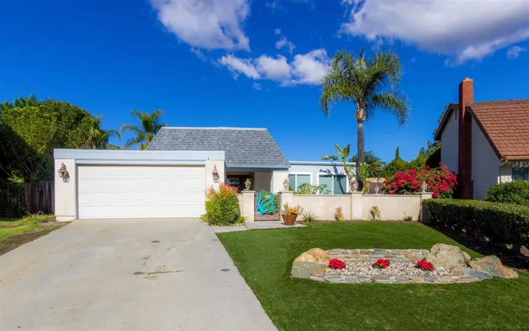 1468 Via Ronda, San Marcos, California 92069