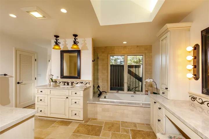 4972 San Elijo, Rancho Santa Fe, California 92067