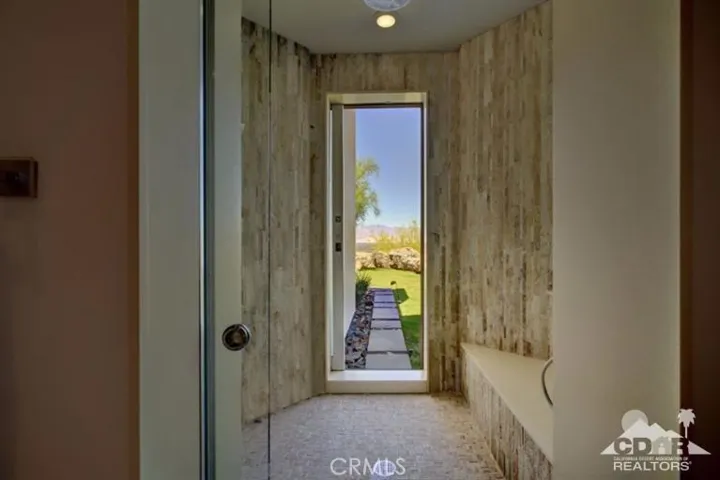10 Rockcrest Drive, Rancho Mirage, California 92270