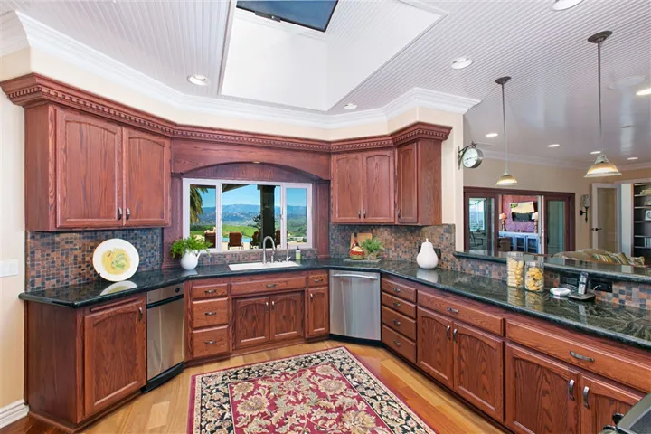 5249 Olive Hill Rd, Fallbrook, California 92028