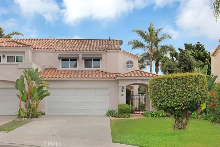 Wonderfully updated Marina Hills 3 bedroom, 2 1/2 bath home located at the end of a cul-de-sac on a charming tree-lined street in beautiful Laguna Niguel.