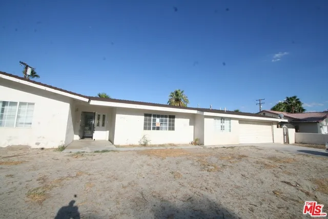 2332 N San Clemente Road, Palm Springs, California 92262