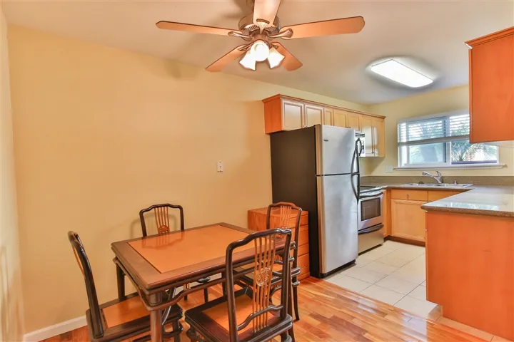 6666 Beadnell Way 10, San Diego, California 92117