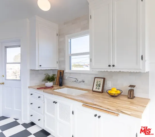 3036 S Virginia Road 3, Los Angeles, California 90016