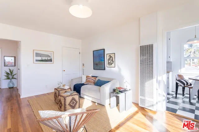 3036 S Virginia Road 3, Los Angeles, California 90016