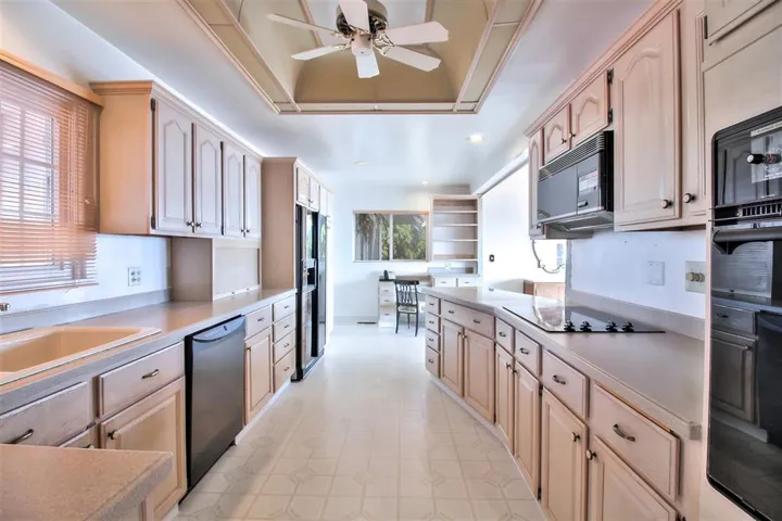 1327 Cottontail Ln, La Jolla, California 92037