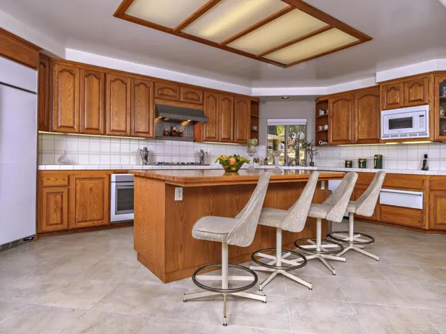 1718 Avenida De Nog, Fallbrook, California 92028