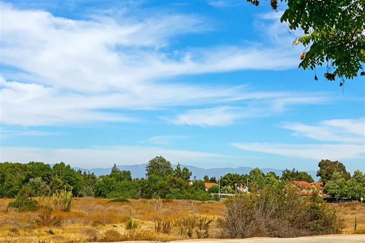 4358 Vista Verde Way, Oceanside, California 92057