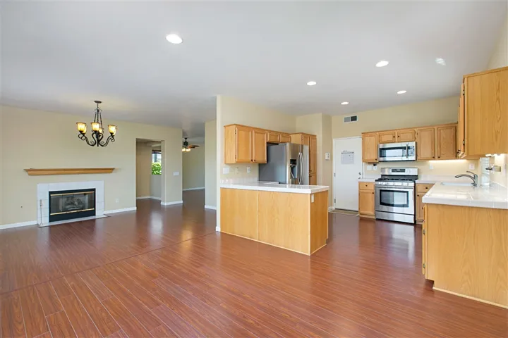 4358 Vista Verde Way, Oceanside, California 92057