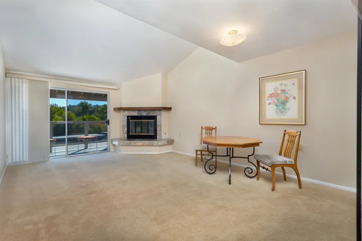 1664 Circa Del Lago E205, San Marcos, California 92078