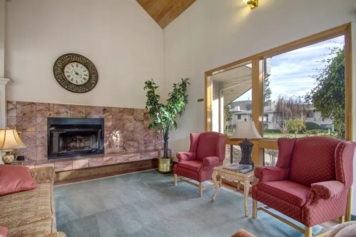 1664 Circa Del Lago E205, San Marcos, California 92078