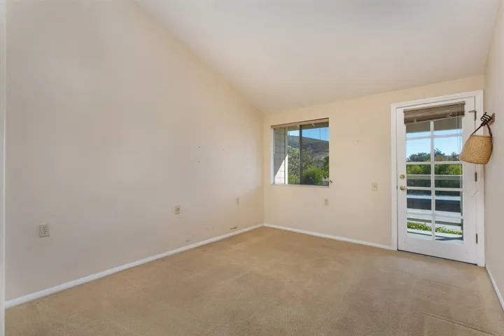 1664 Circa Del Lago E205, San Marcos, California 92078