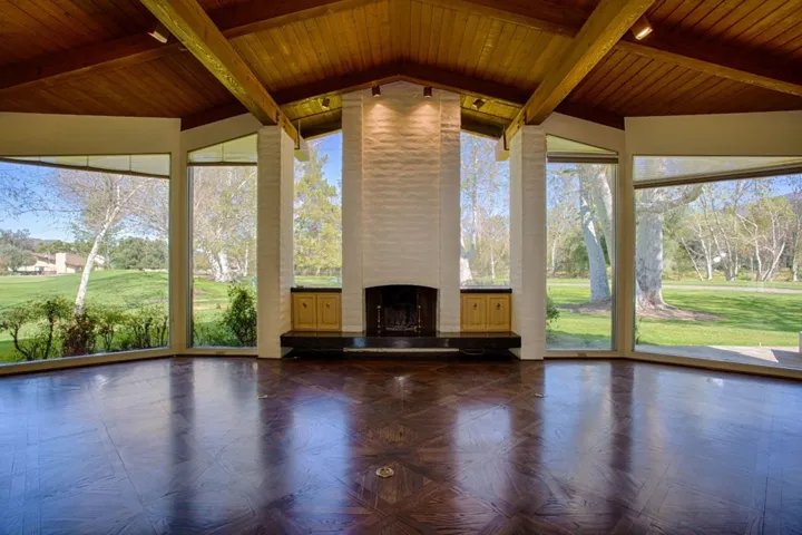 Do you want to live on the golf course?  How about this on the 15th green and 16th fairway?