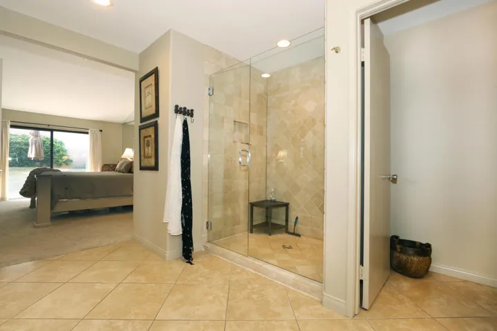 Hollyhock Master Bath 2