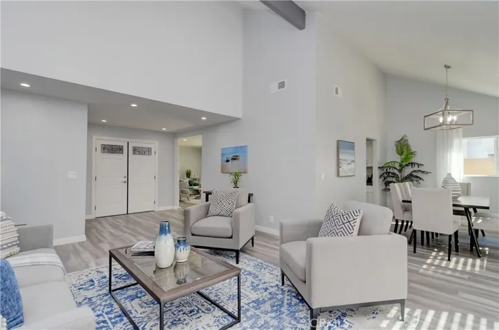 Now this is a GREAT room!