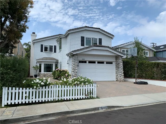 3405 Walnut Avenue, Manhattan Beach, California 90266