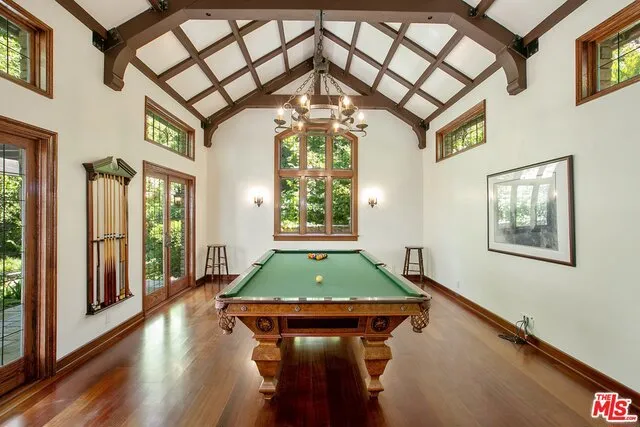 4880 Queen Florence Lane, Woodland Hills, California 91364