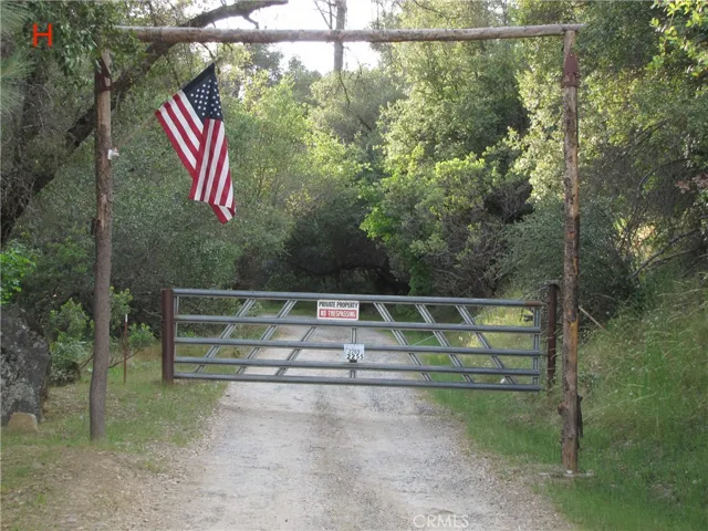 2255 Kemble Road, Mariposa, California 95338
