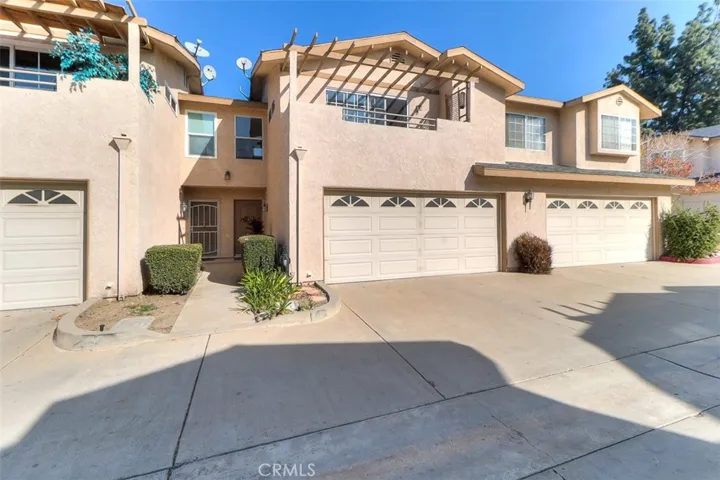 2270 N Towne Avenue 3, Pomona, California 91767