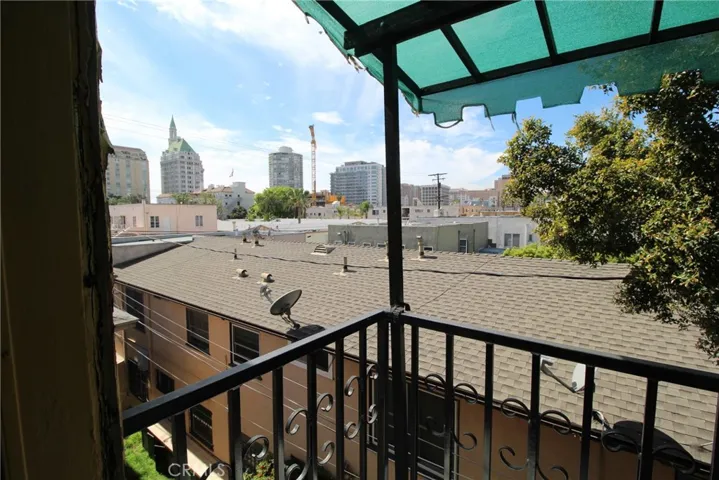135 Bonito Avenue 18, Long Beach, California 90802