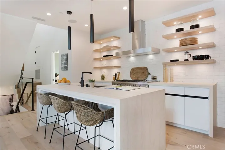 507 1/2 Carnation Avenue, Corona Del Mar, California 92625