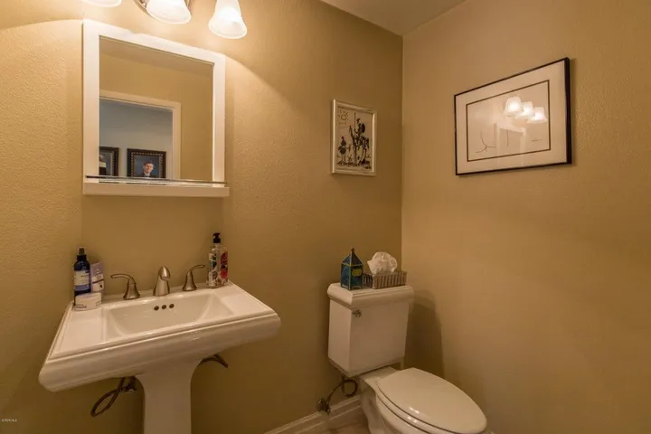 819 Riverrock Cir-31