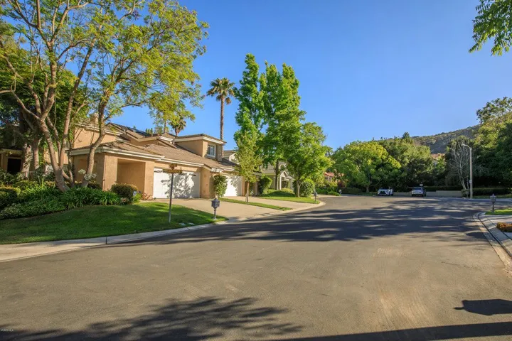 819 Riverrock Cir-49