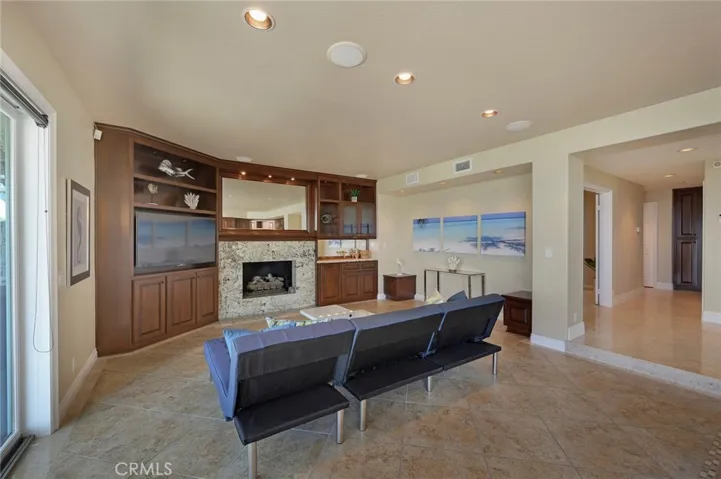 2538 N Waterford Street, Orange, California 92867