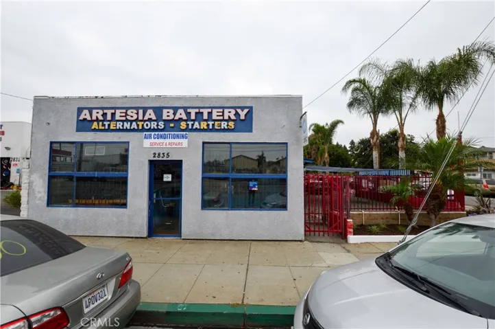 2835 E Artesia Boulevard, Long Beach, California 90805