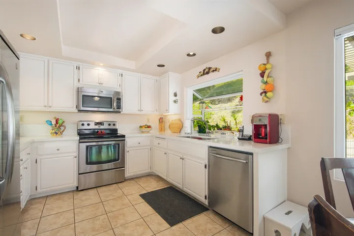 17920 Avenida Cordillera, San Diego, California 92128