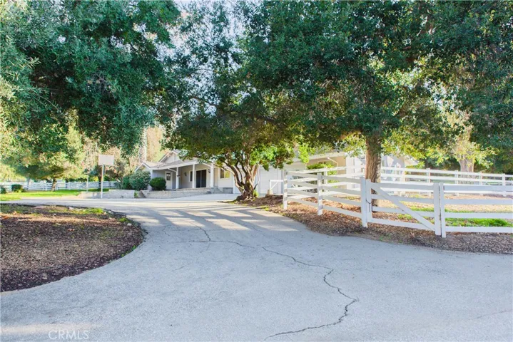 121 Palm Hill Lane, Bradbury, California 91008