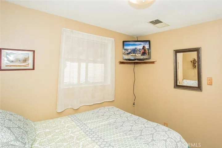 43114 Encino Road, Big Bear, California 92315
