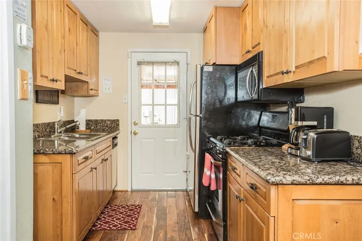 43114 Encino Road, Big Bear, California 92315