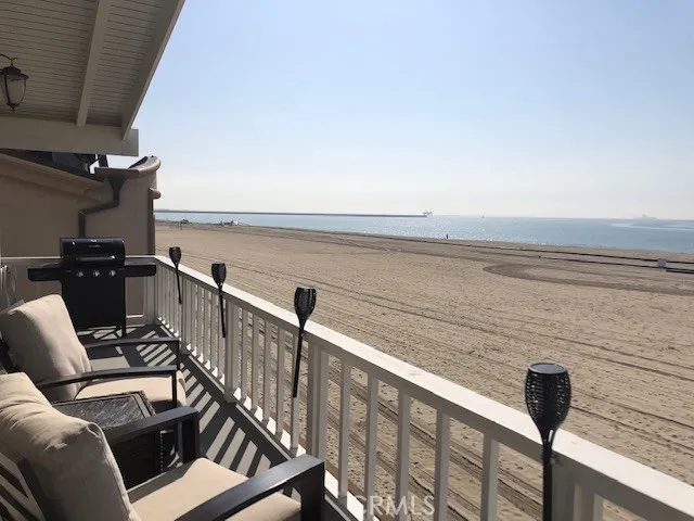 5525 E Seaside Walk 2, Long Beach, California 90803