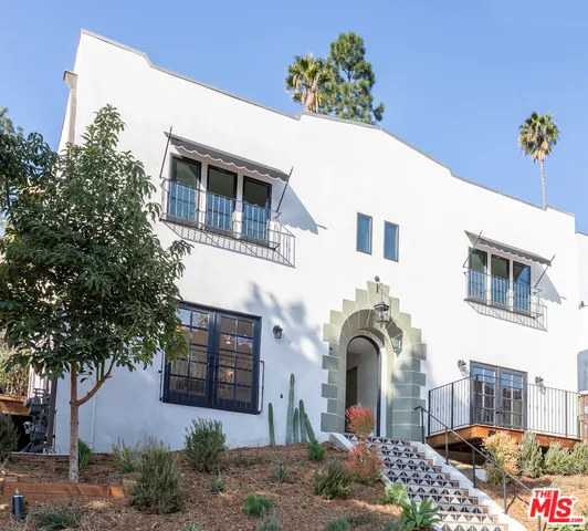 3200 Larissa Drive, Silver Lake, California 90026