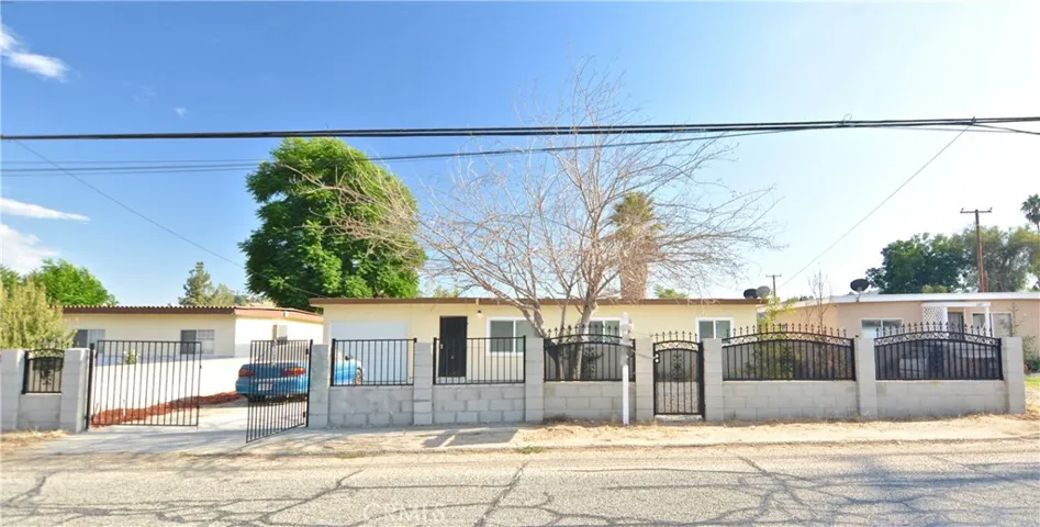 673 W 41st Street, San Bernardino, California 92407