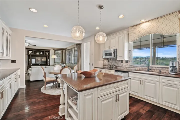 42300 Wyandotte Street, Temecula, California 92592