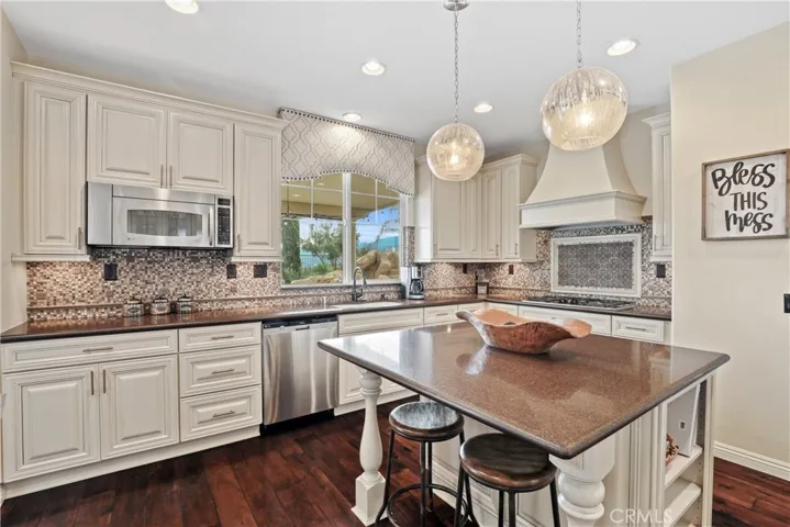 42300 Wyandotte Street, Temecula, California 92592