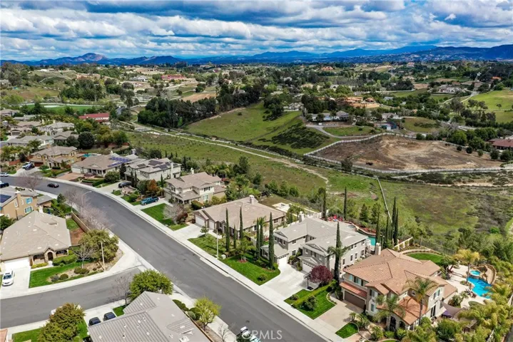 42300 Wyandotte Street, Temecula, California 92592