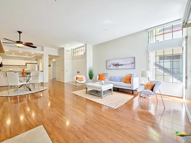 Gorgeous laminate floors run the length