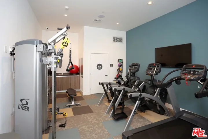 1616 N La Brea Avenue 306, Los Angeles, California 90028