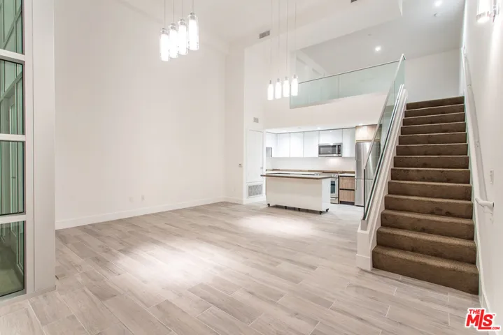 1616 N La Brea Avenue 306, Los Angeles, California 90028