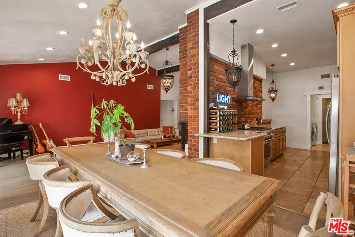 5507 Hermitage Avenue, Valley Village, California 91607