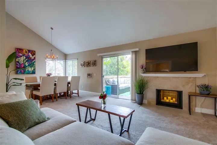 930 Via Mil Cumbres 122, Solana Beach, California 92075