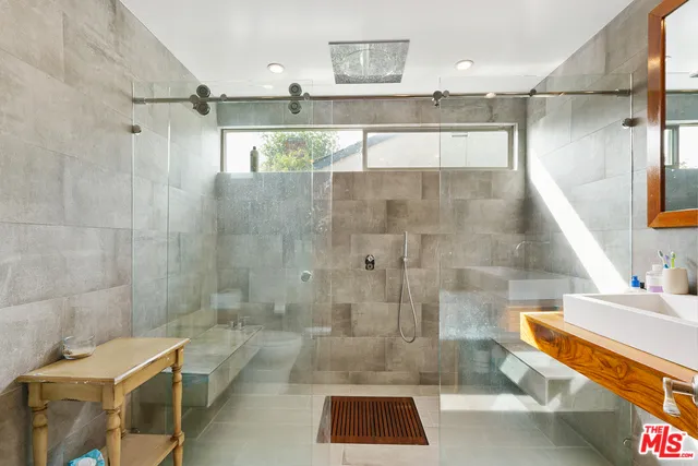 5757 Vesper Avenue, Sherman Oaks, California 91411