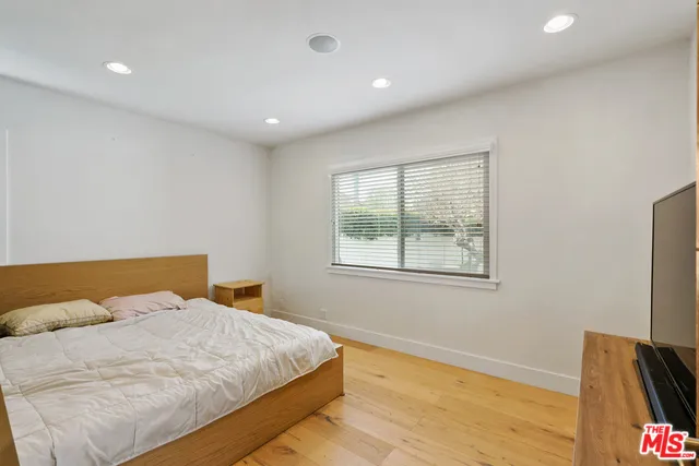 5757 Vesper Avenue, Sherman Oaks, California 91411